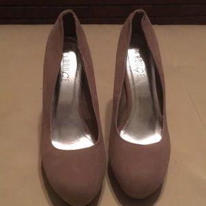 Rouge Helium High Heels Rival Style Size 10